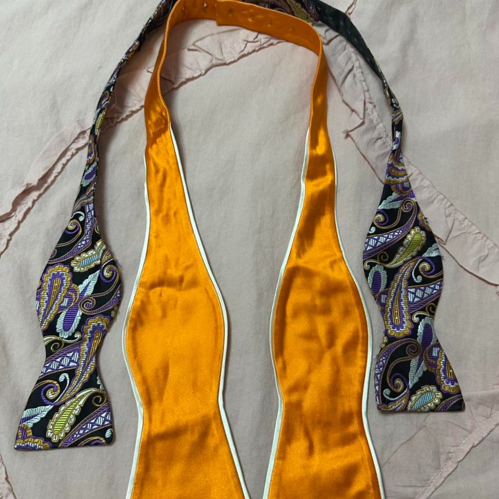 Set Of 2 Corwyn 100% Silk Bowties.